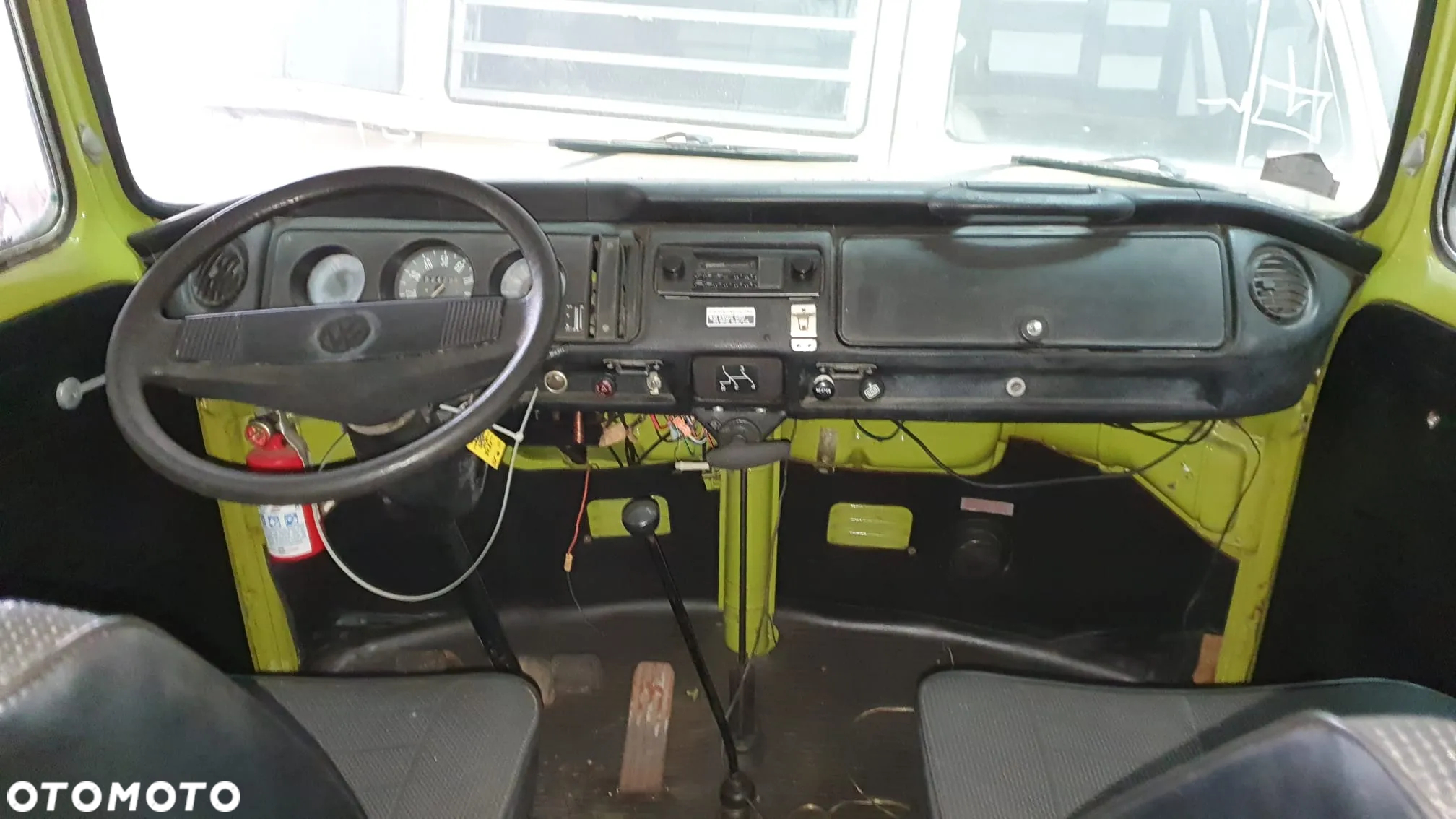 Volkswagen Transporter - 12