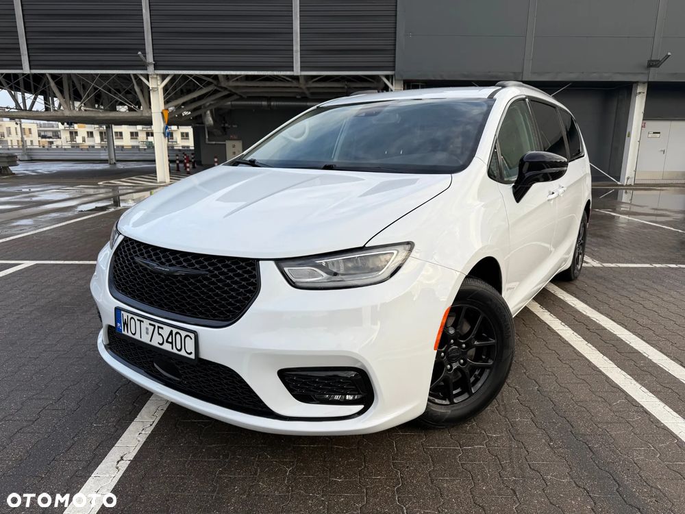 Chrysler Pacifica - 6