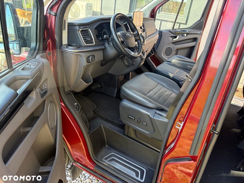 Ford Tourneo Custom 320 L2H1 VA Autm Titanium - 20