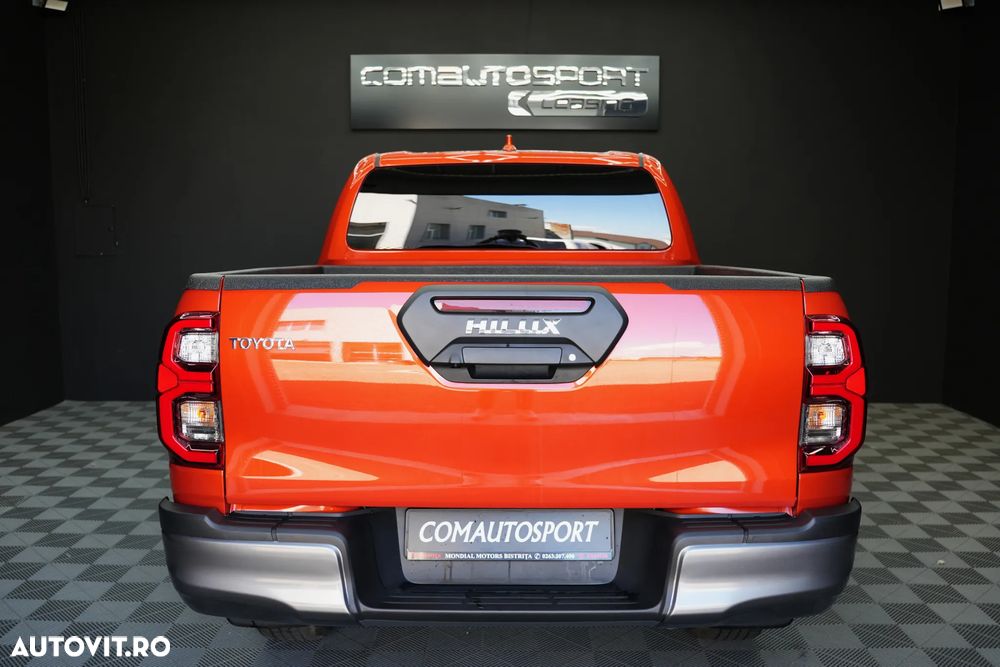 Toyota Hilux 2.8D 204CP 4x4 Double Cab AT Invincible - 5