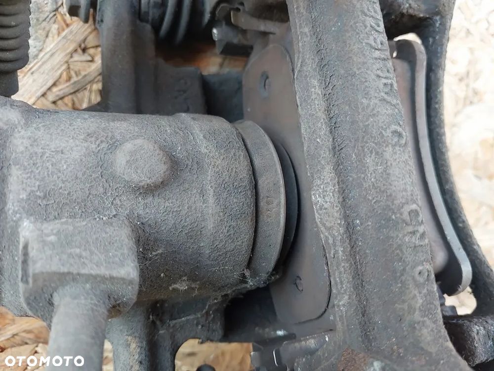 zacisk hamulcowy tylny prawy tył vw transporter t5 - 3