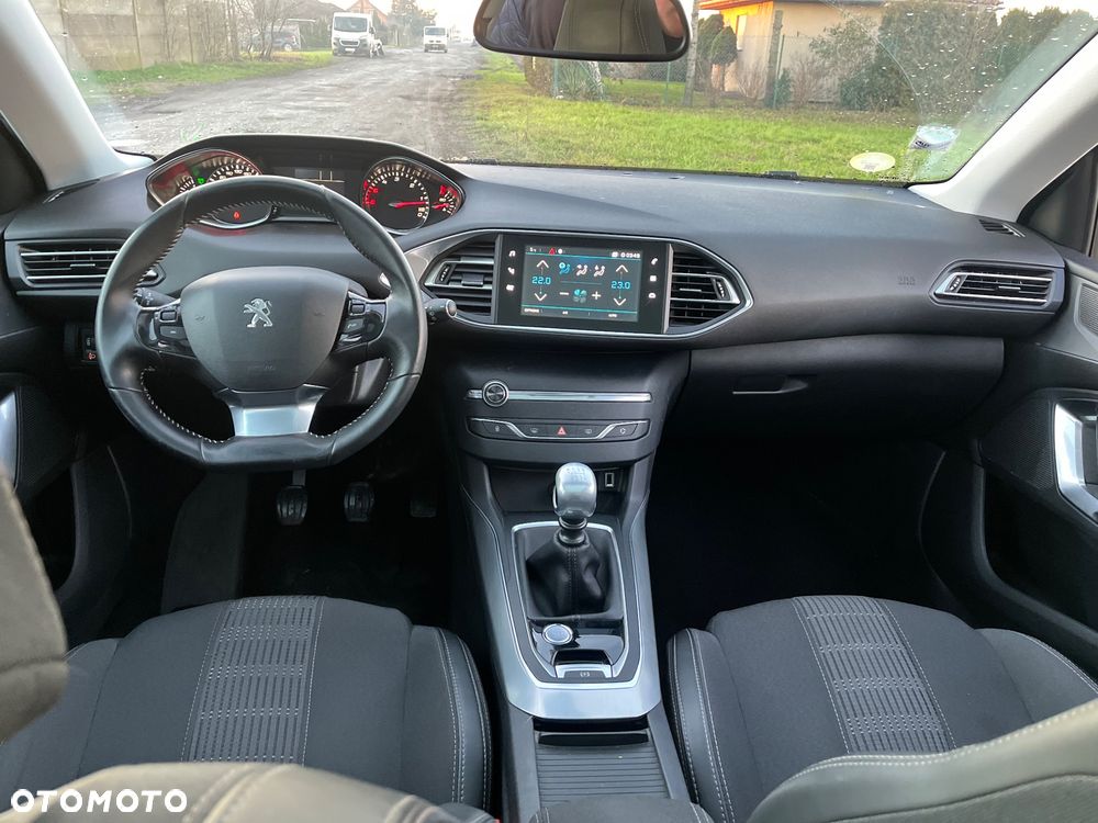 Peugeot 308 - 14
