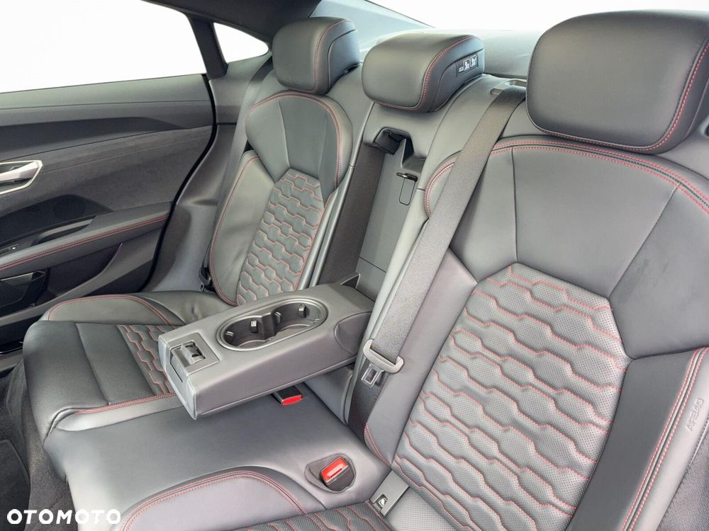 Audi e-tron GT 105kWh S Quattro - 37