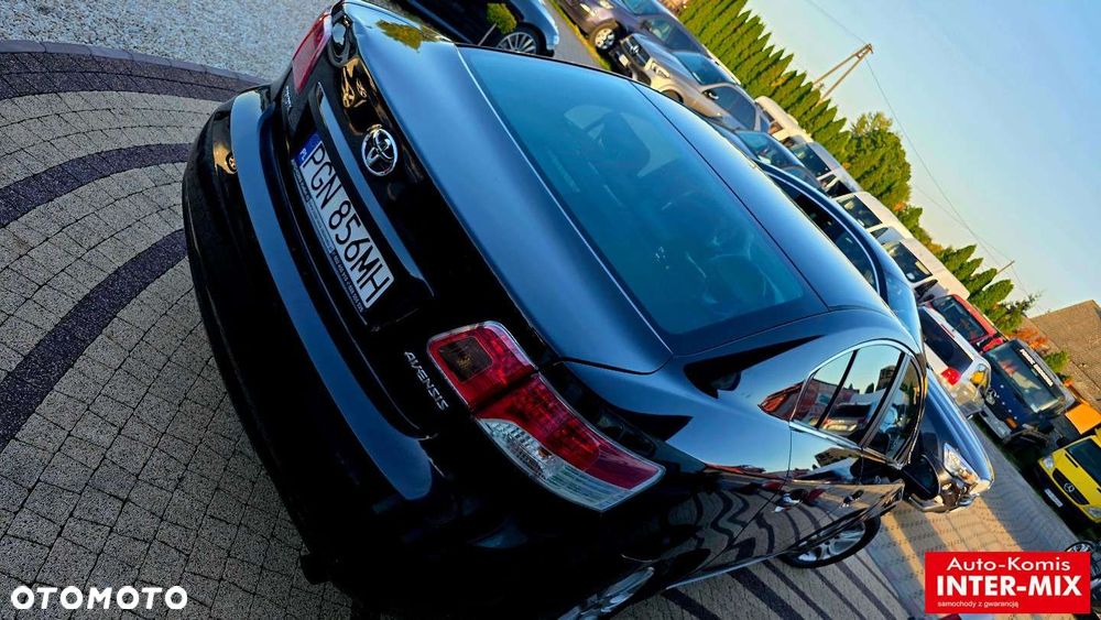 Toyota Avensis - 17