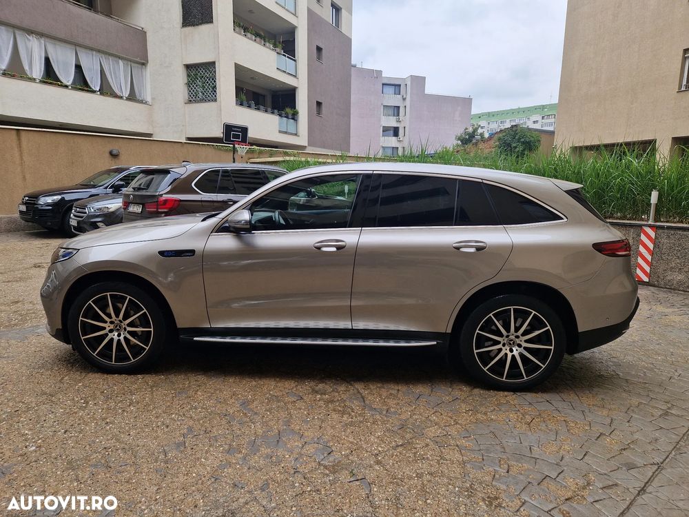Mercedes-Benz EQC 400 4MATIC - 8