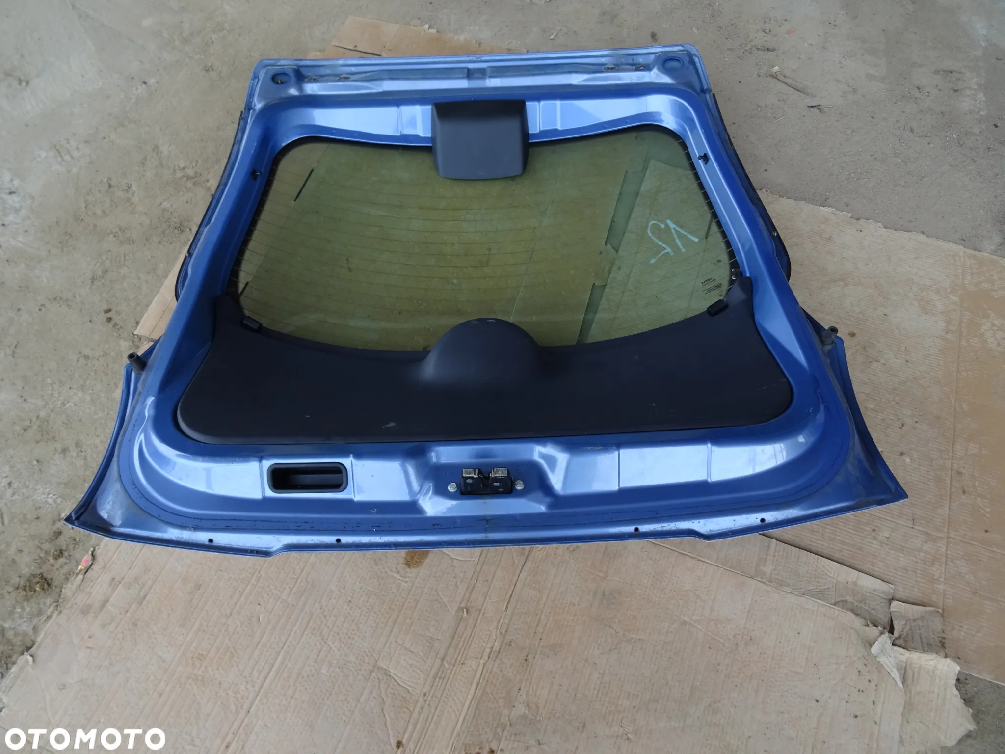 Klapa Bagażnika Nissan Micra K12 T12K (Goła) - 11