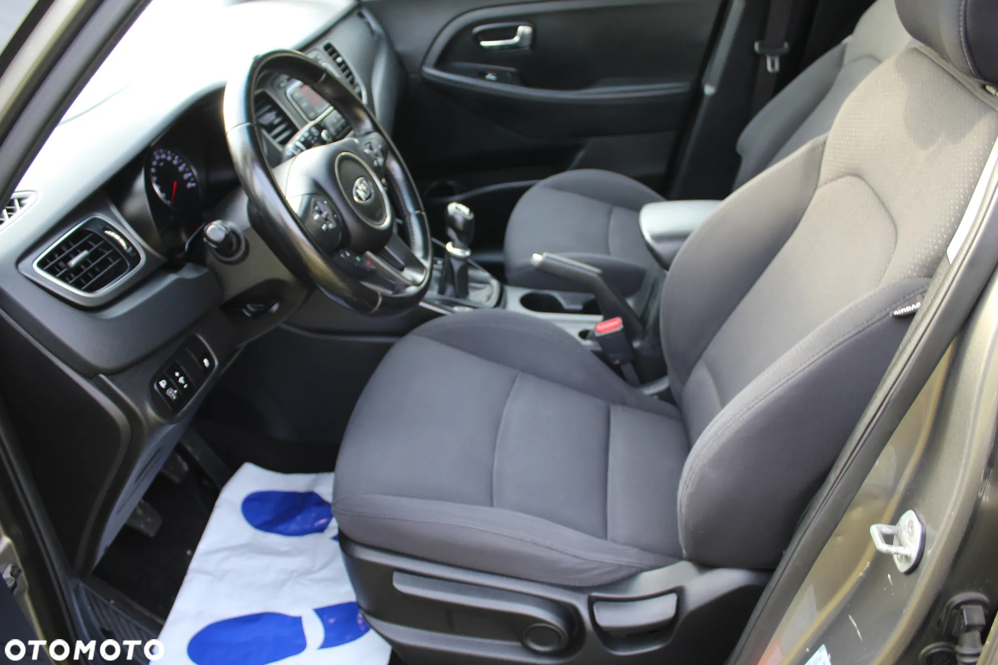 Kia Carens 1.7 CRDi Vision - 15