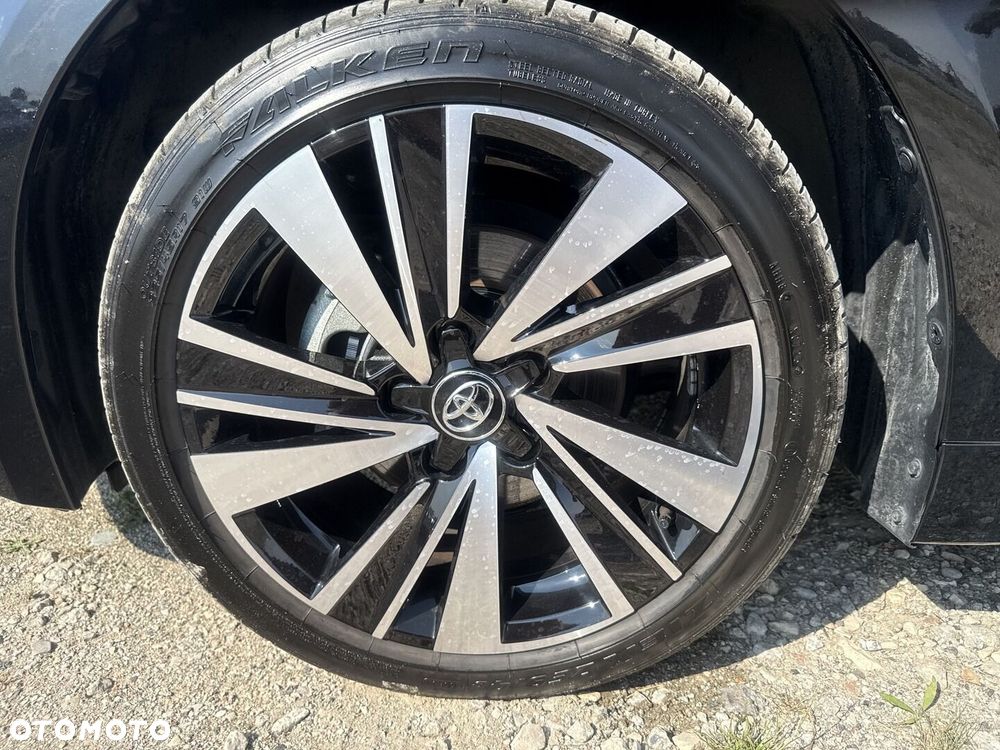 Toyota Corolla 1.8 Hybrid Style - 18