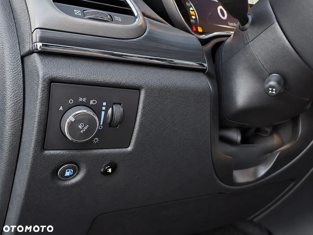 Jeep Grand Cherokee - 11