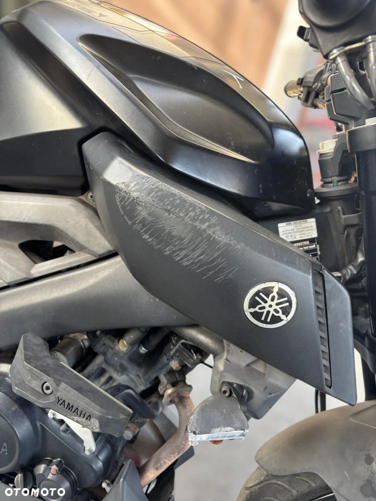 Yamaha MT - 8