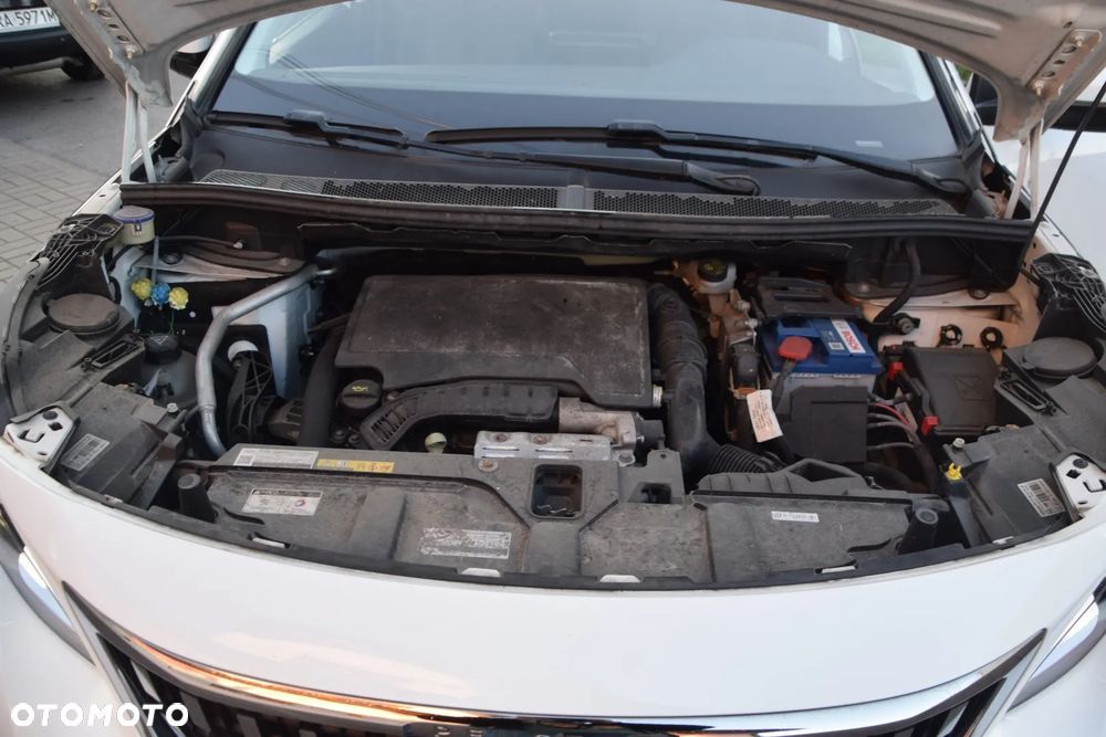 Peugeot 3008 PureTech 130 Stop & Start GPF Active - 17