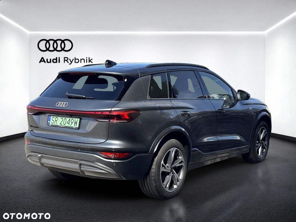 Audi Q6 e-tron - 6