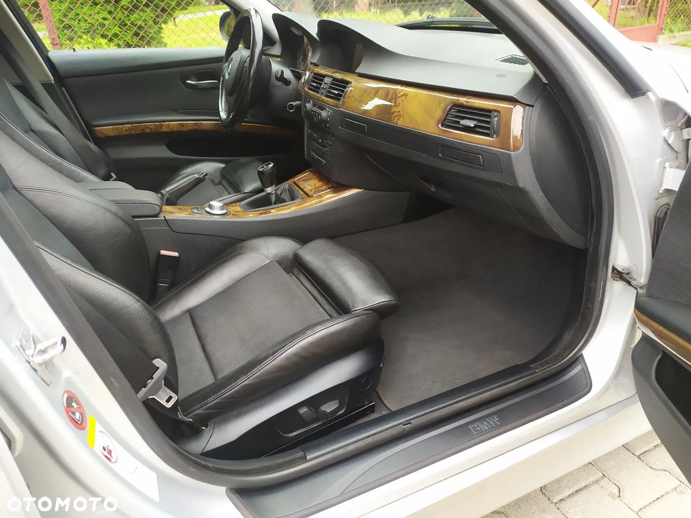 BMW Seria 3 - 22