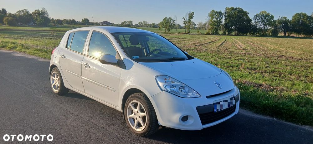 Renault Clio - 1