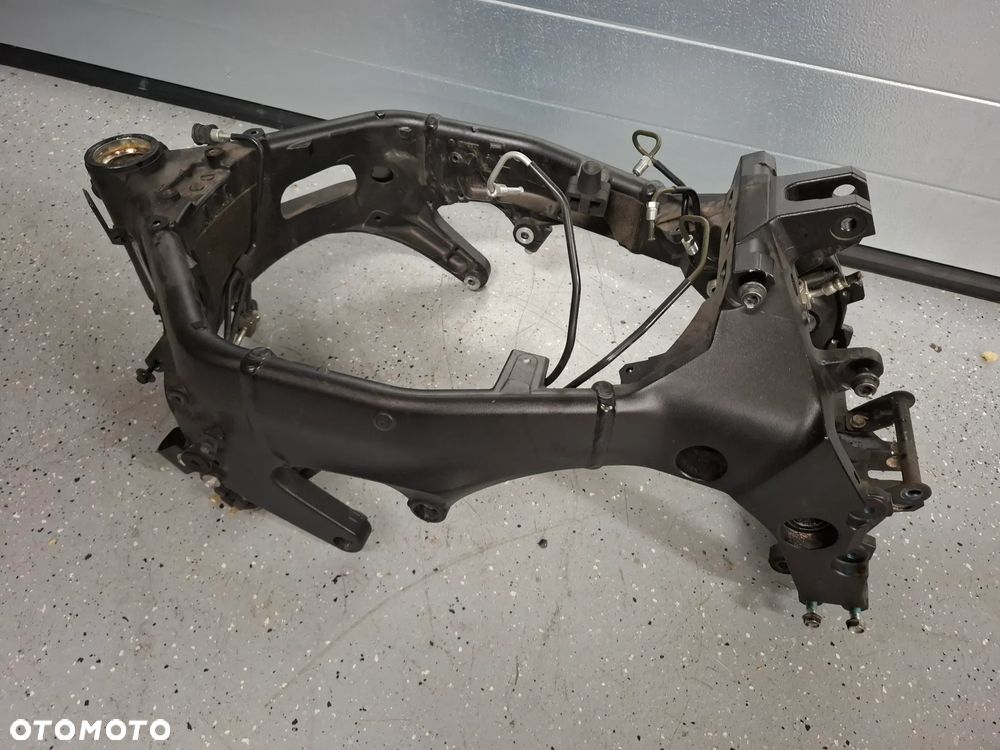 Suzuki GSXS 950 1000 rama - 1