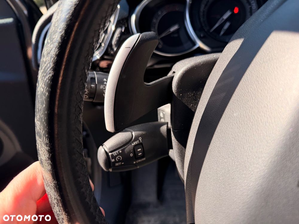 Citroën DS3 e-HDi 90 FAP ETG6 SoChic - 23