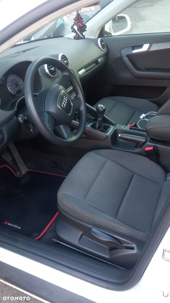 Audi A3 Sportback - 6