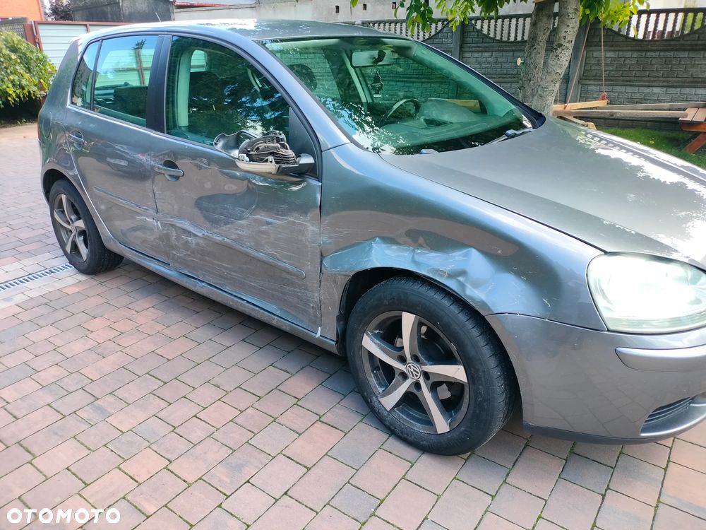 Volkswagen Golf - 19