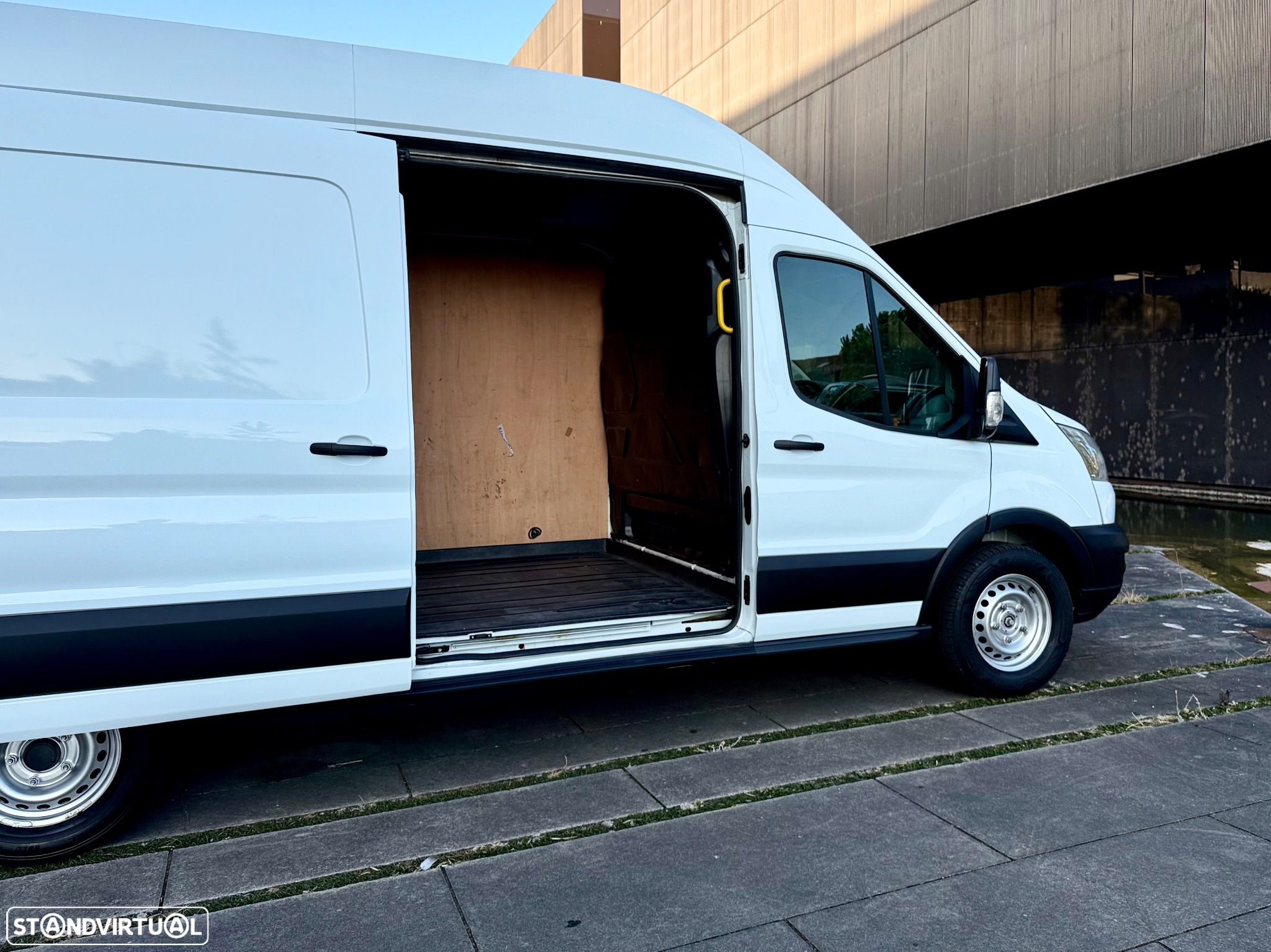 Ford TRANSIT 3300kg 3L - 8