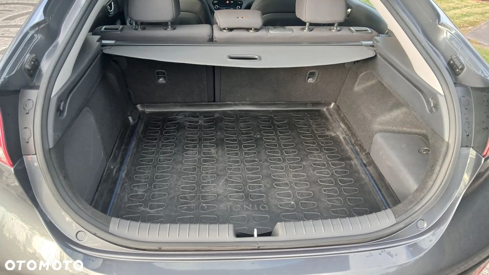 Hyundai IONIQ Plug-in hybrid Premium - 28