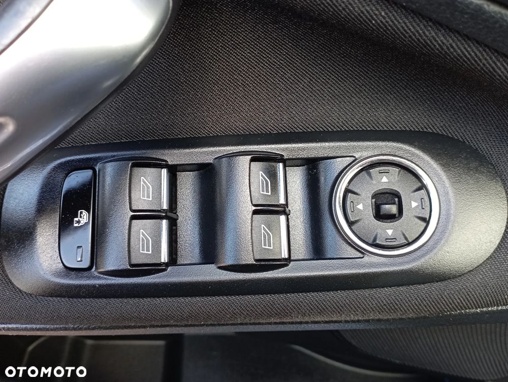 Ford S-Max 1.6 T Trend - 21