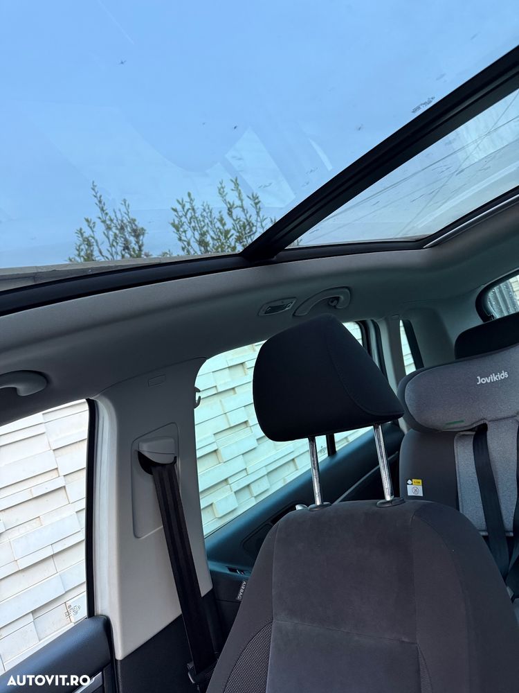 Volkswagen Tiguan - 4