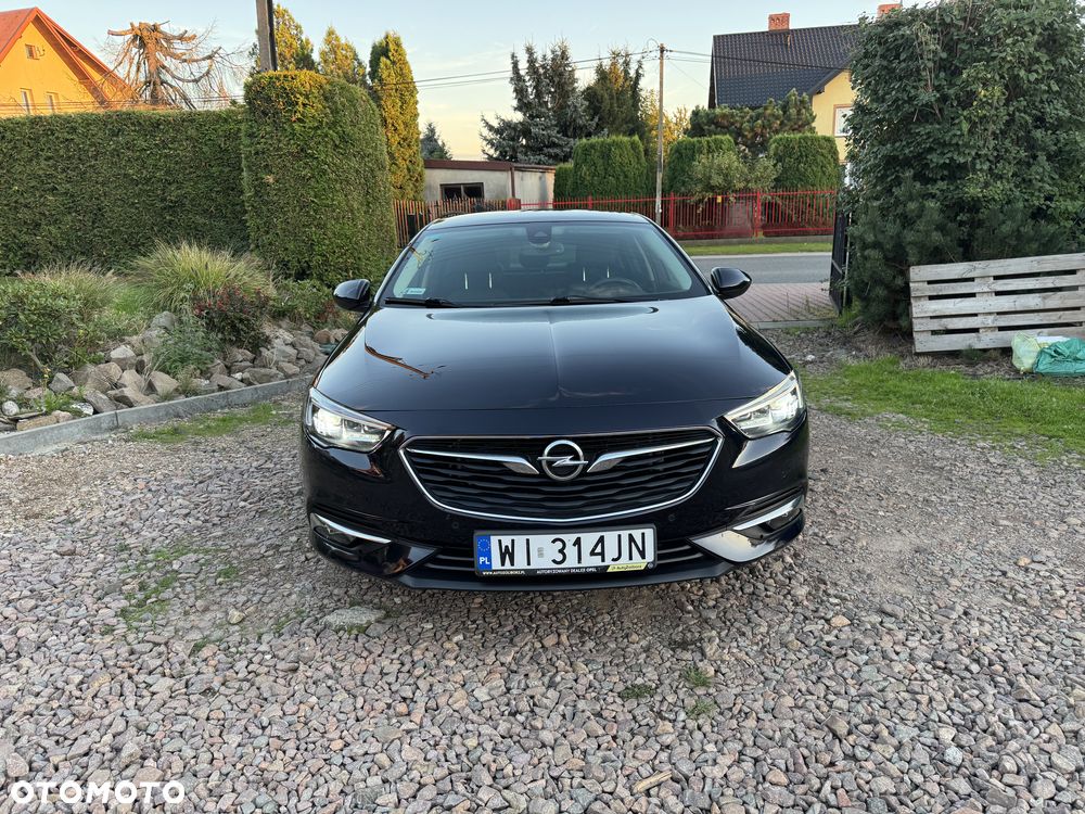 Opel Insignia - 1