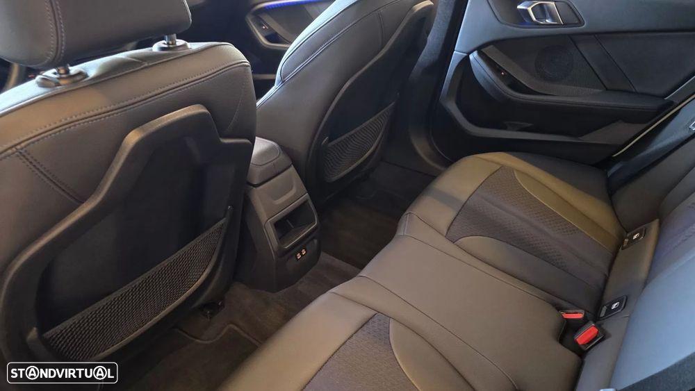 BMW 116 d Pack Desportivo M - 50