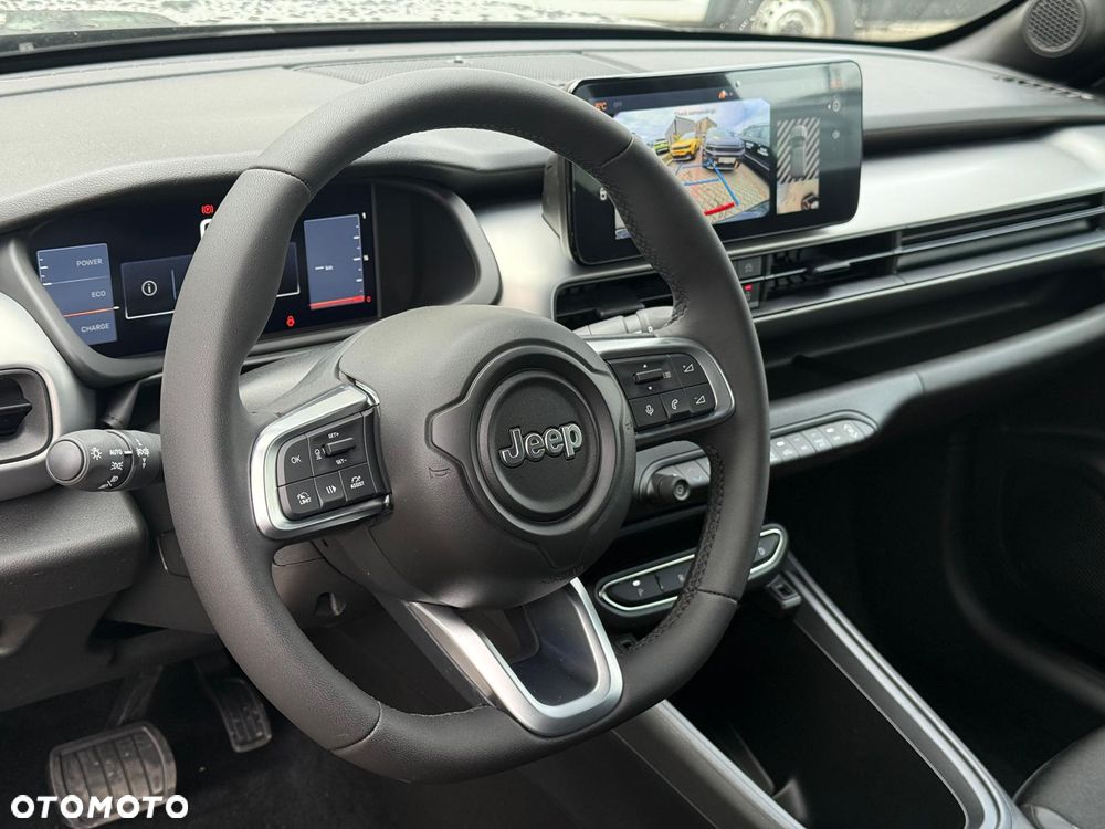 Jeep Avenger - 10
