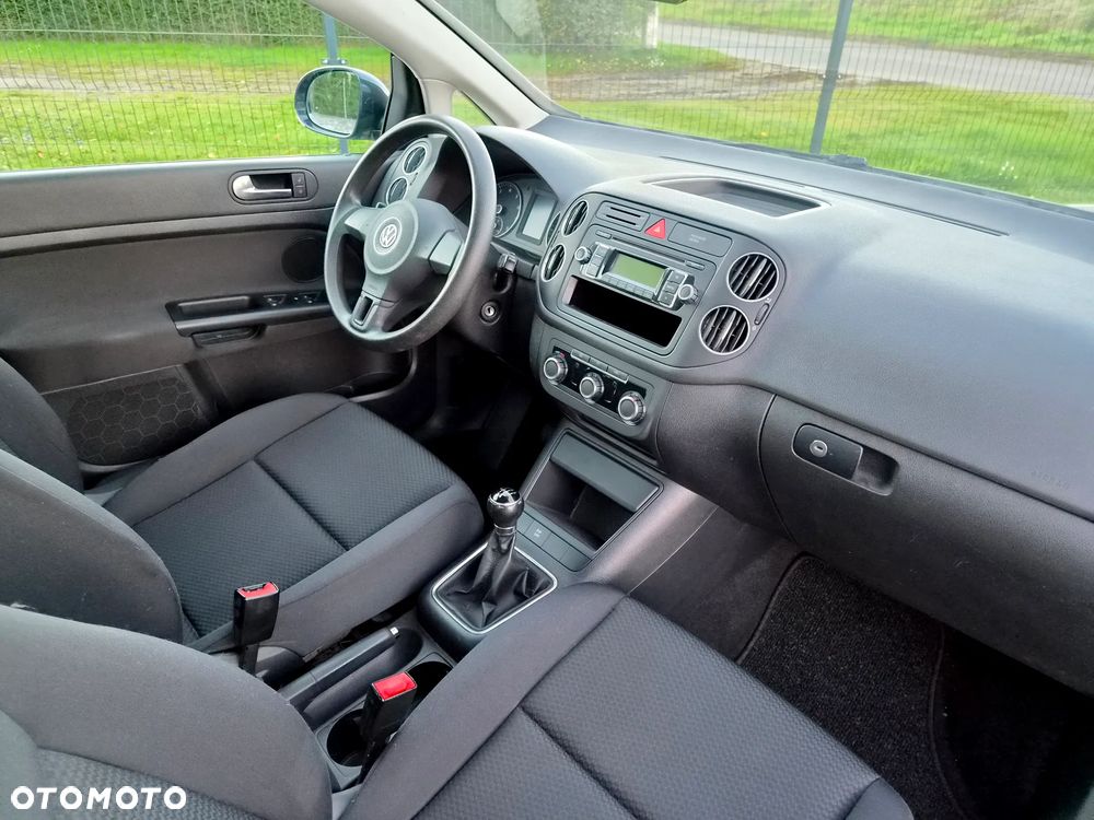 Volkswagen Golf Plus - 27