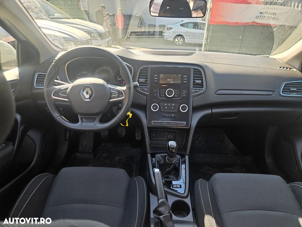 Renault Megane TCe Zen - 5