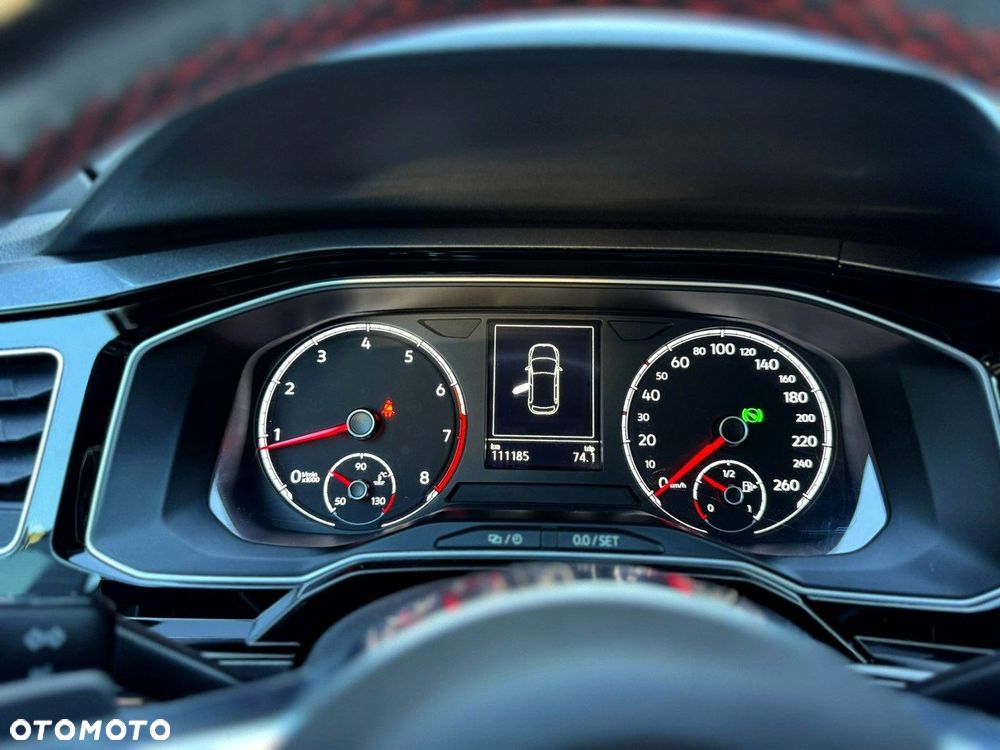 Volkswagen Polo - 26