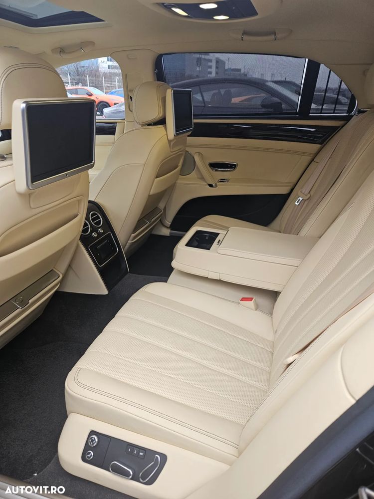 Bentley Flying Spur - 4