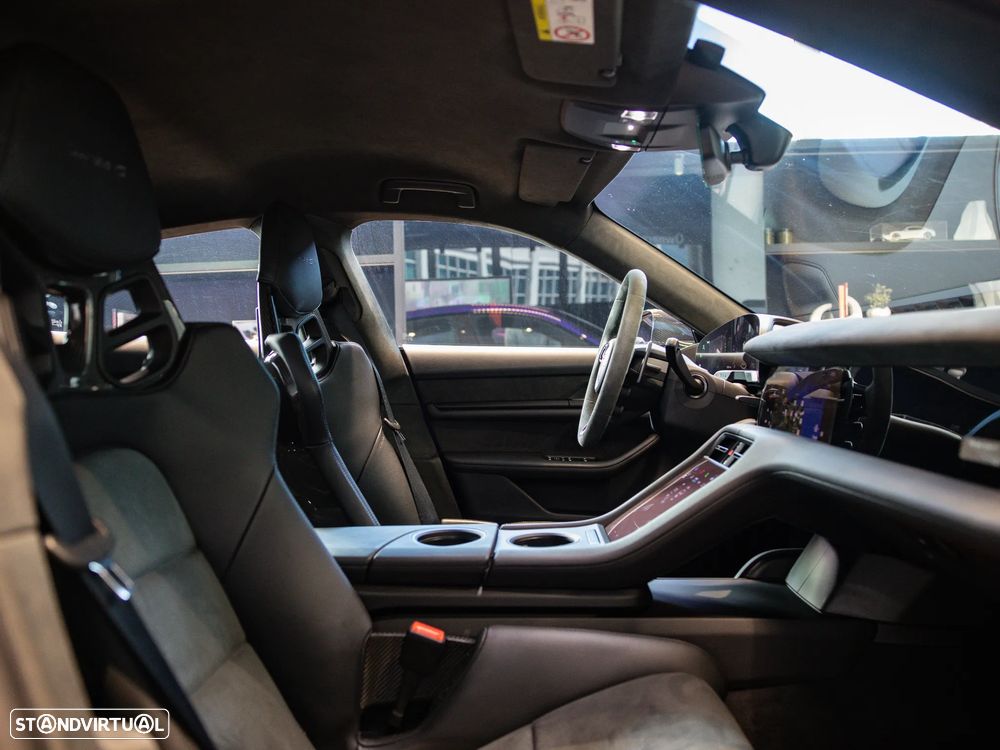 Porsche Taycan Turbo GT Weissach - 50