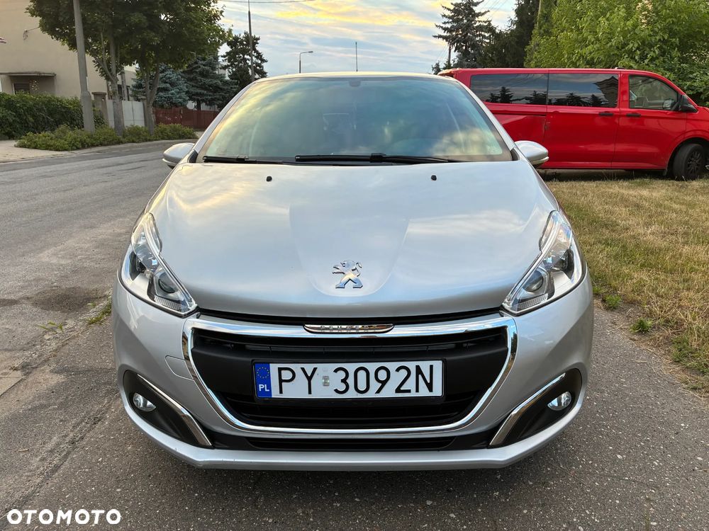 Peugeot 208 - 9