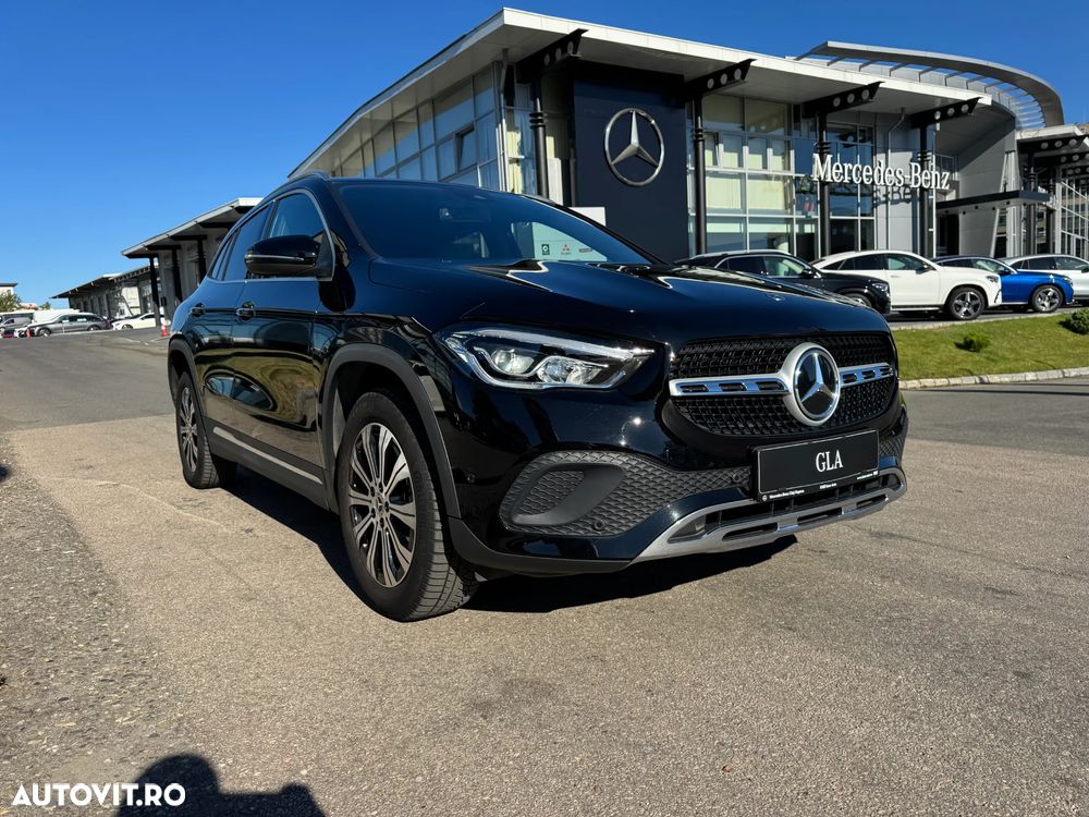 Mercedes-Benz GLA - 3