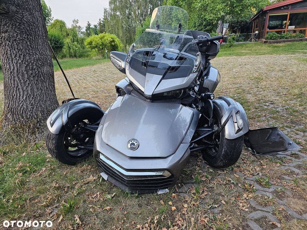Can-Am Spyder - 3