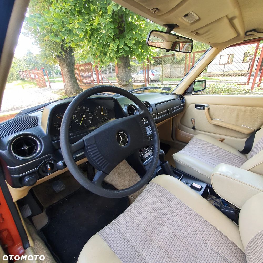 Mercedes-Benz W123 - 9