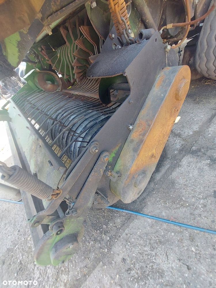 PODBIERACZ PRASA KRONE COMPRIMA F155 XC 2011R - 3