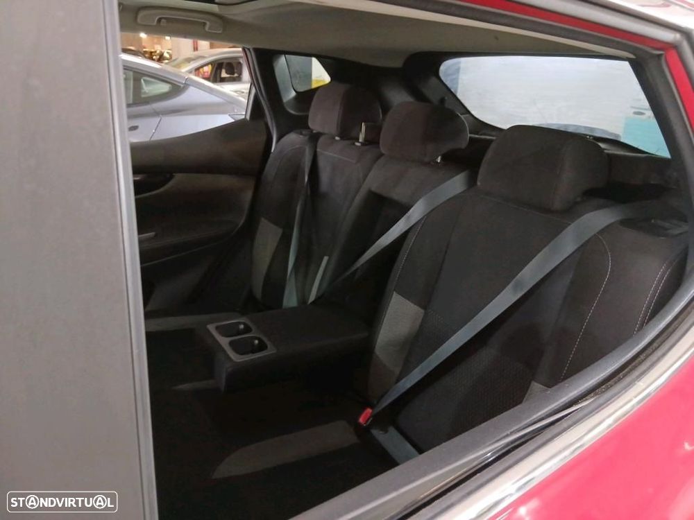 Nissan Qashqai 1.5 dCi N-Connecta - 8