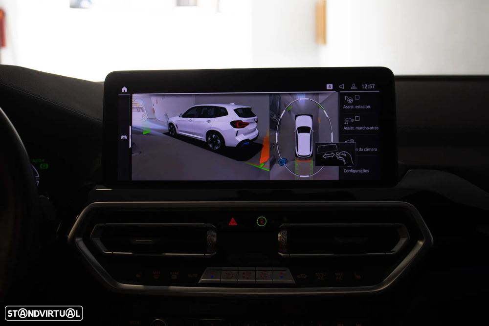 BMW iX3 M Sport Impressive - 34