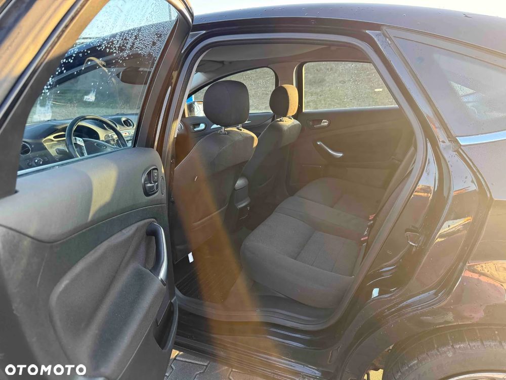 Ford Mondeo 2.0 TDCi Titanium X - 12