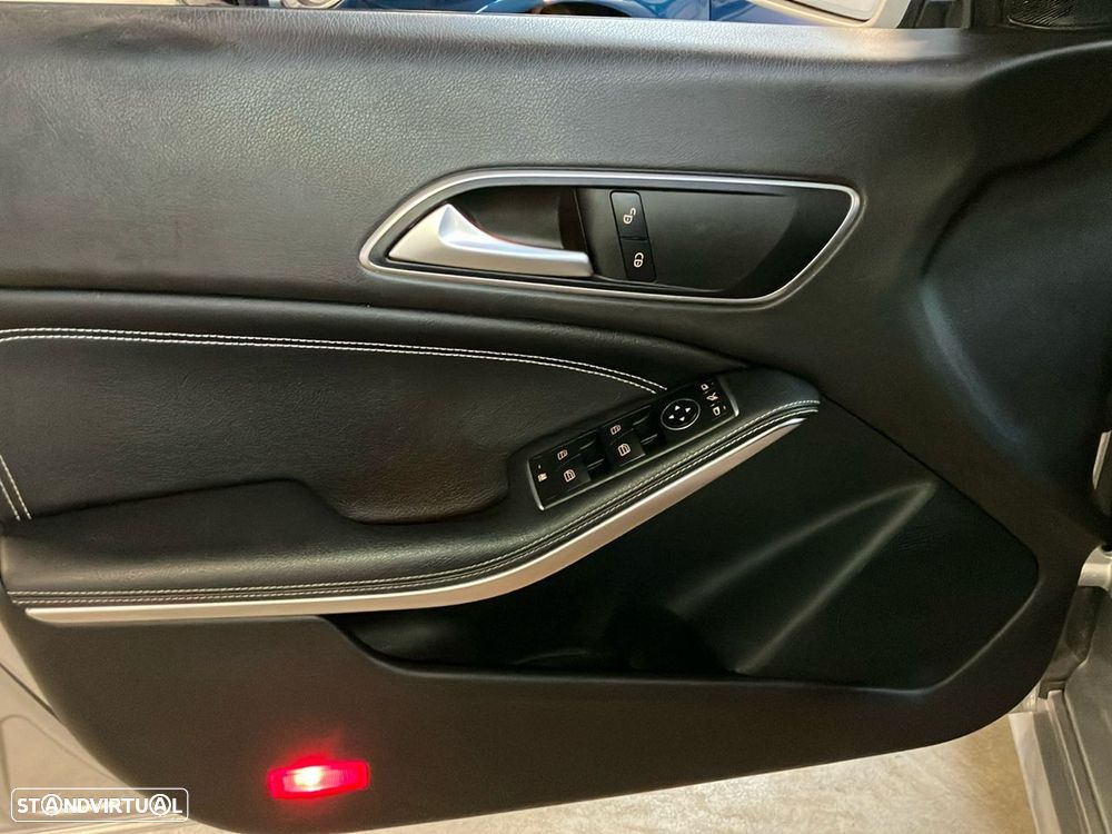 Mercedes-Benz CLA 180 d Shooting Brake Urban - 19