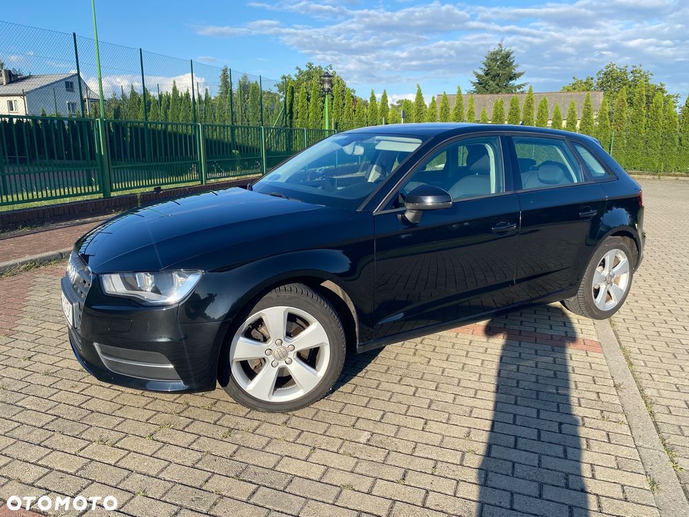 Audi A3 Sportback - 2