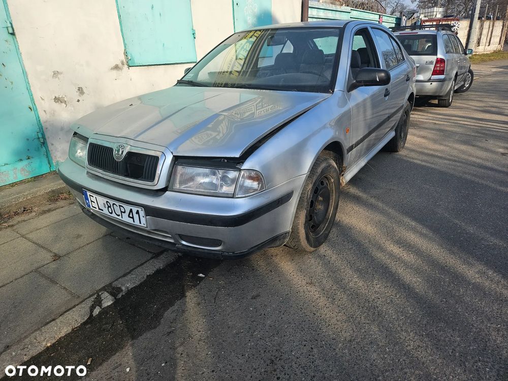 Octavia fl 1.9 TDI 96 kW srebrna na części - 7