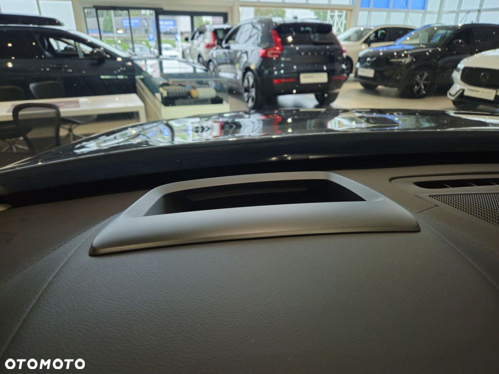 Volvo XC 90 - 35