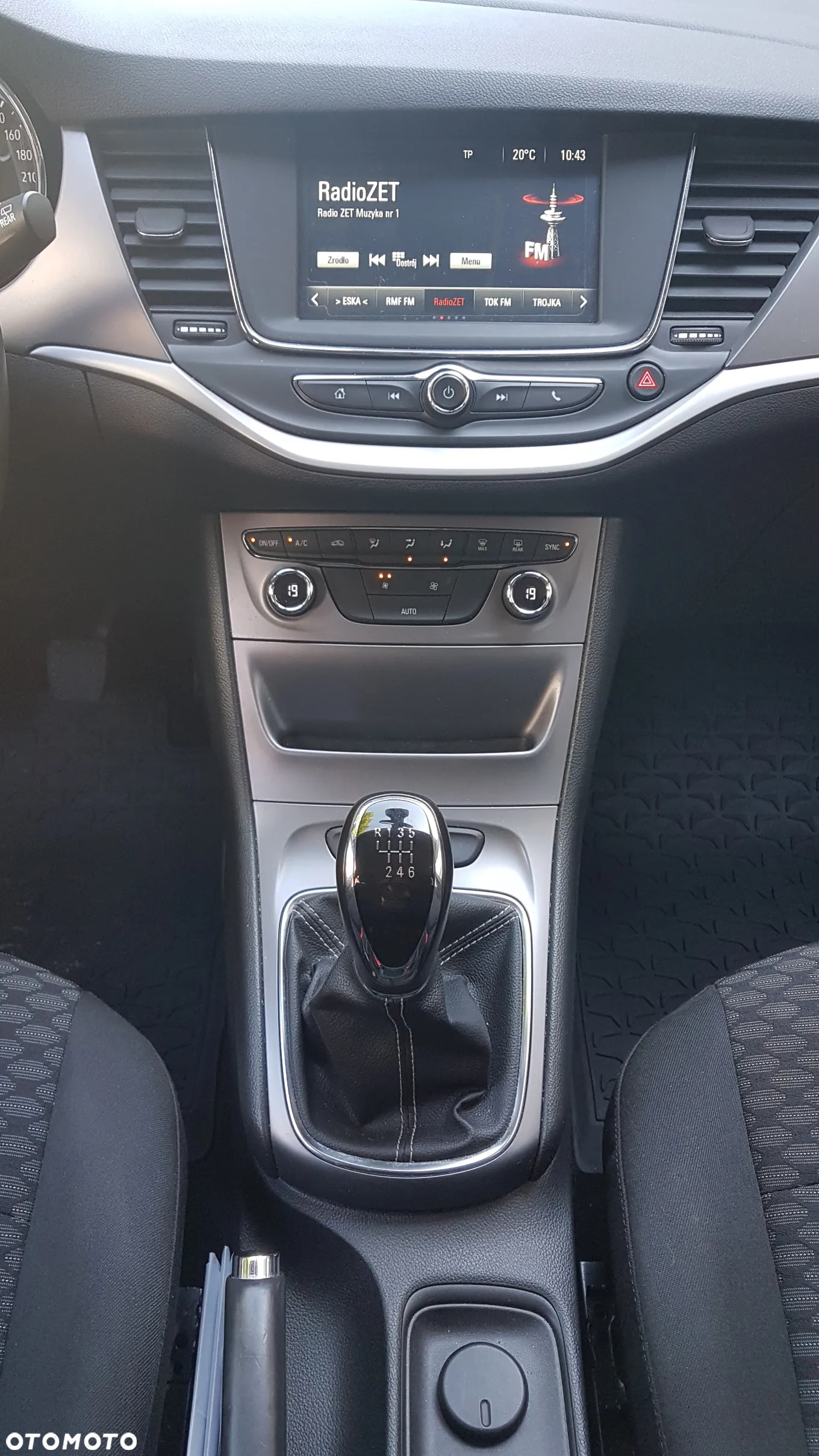 Opel Astra V 1.4 T Enjoy - 11