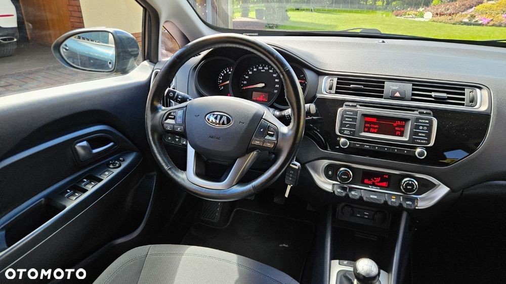 Kia Rio - 18