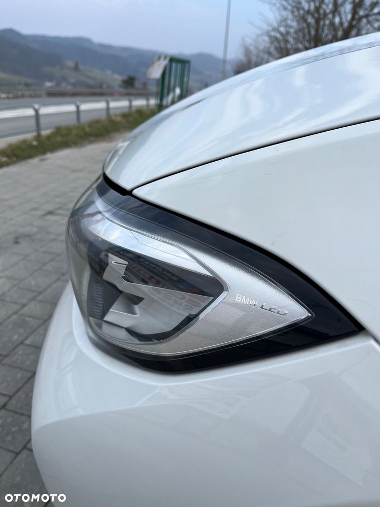 BMW Seria 3 320i Sport Line - 9