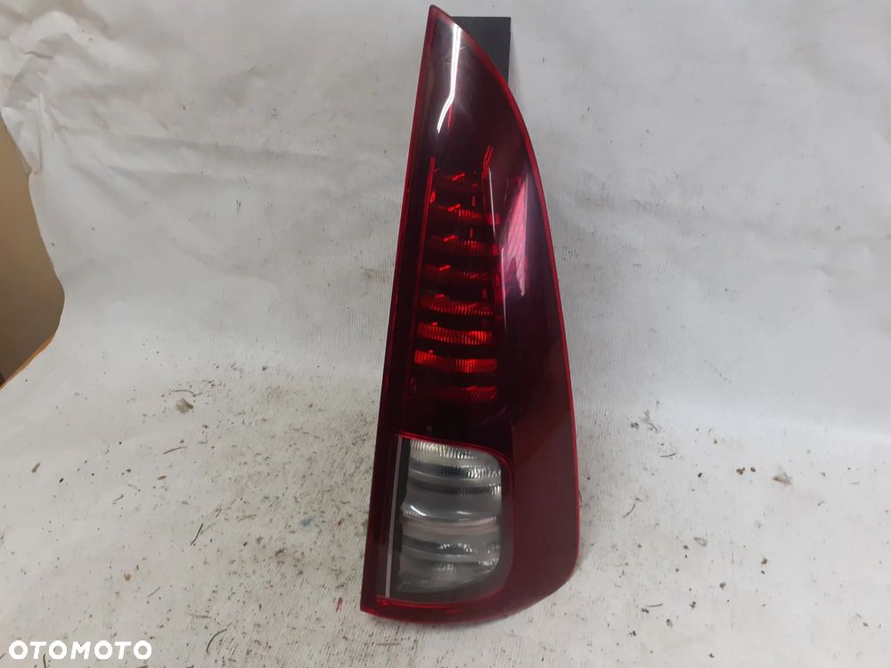 * LAMPA TYLNA PRAWA TYŁ PRAWO RENAULT ESPACE IV LIFT - 1
